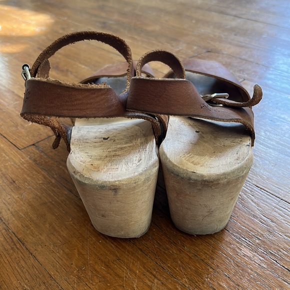 Lotta Clogs, Brown Leather - Picture 7 of 12
